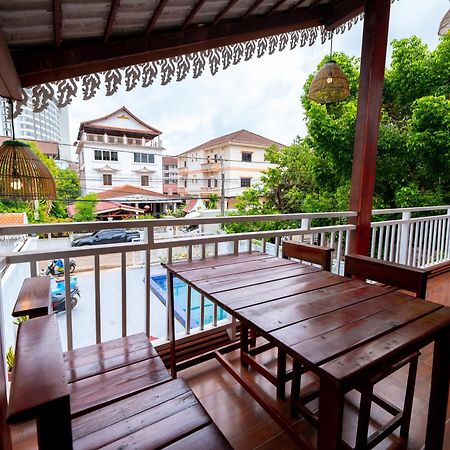 Vientiane Ruby Villa Hotel ภายนอก รูปภาพ