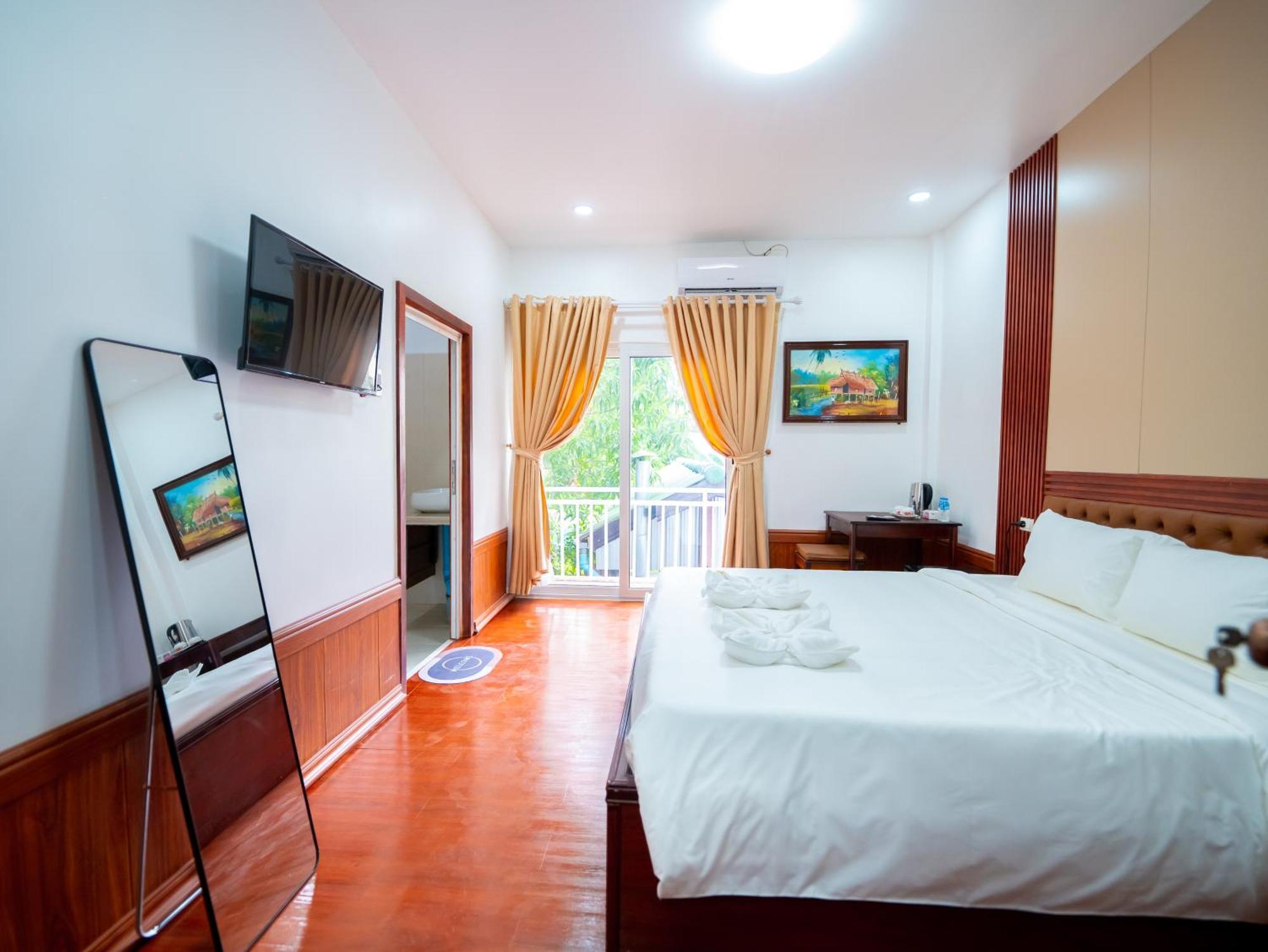 Vientiane Ruby Villa Hotel ภายนอก รูปภาพ