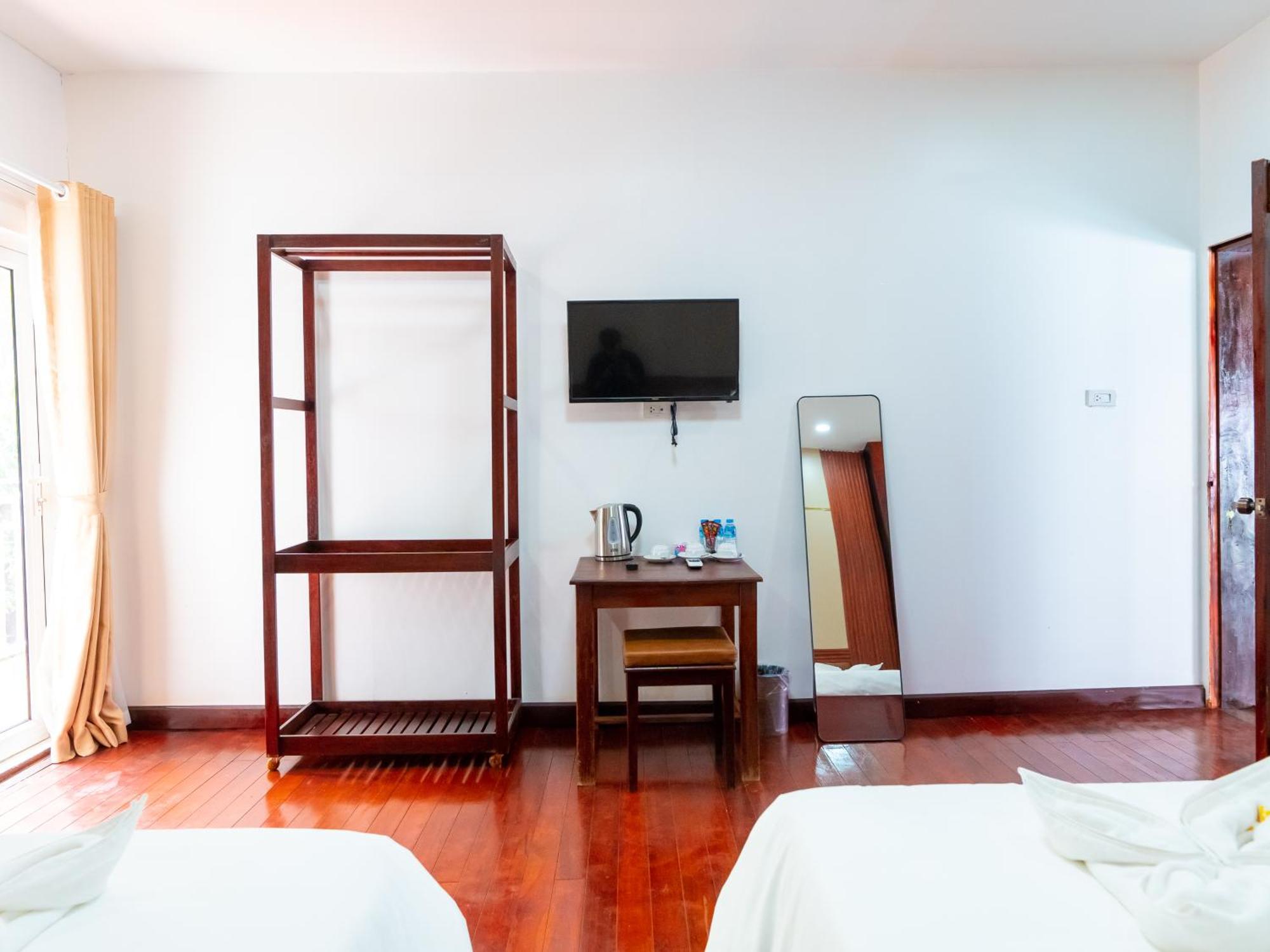Vientiane Ruby Villa Hotel ภายนอก รูปภาพ