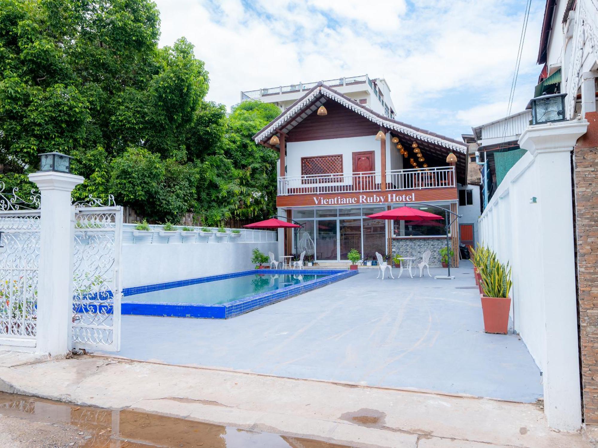 Vientiane Ruby Villa Hotel ภายนอก รูปภาพ